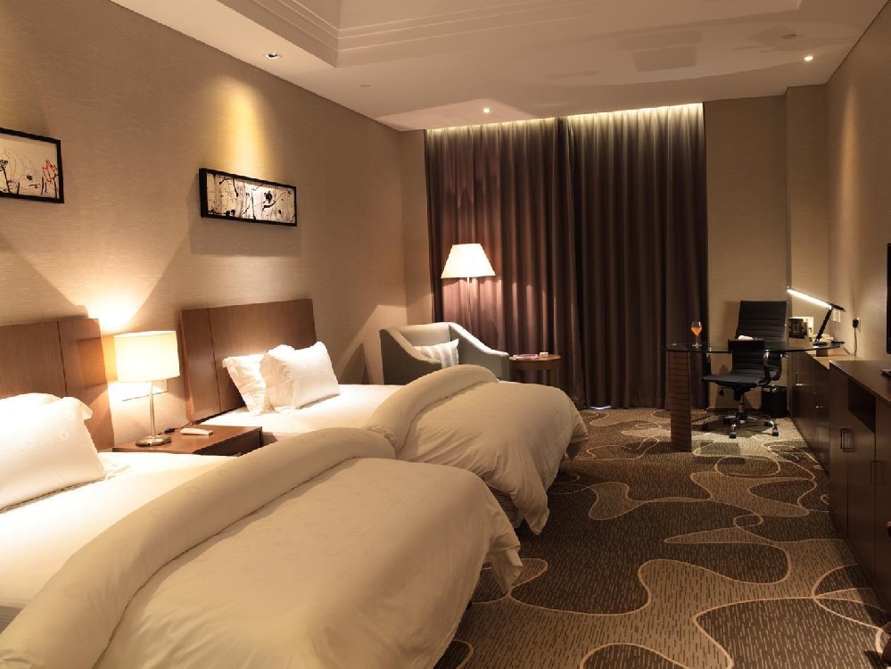 智能报修VS传统报修：一场关于酒店服务效率的较量